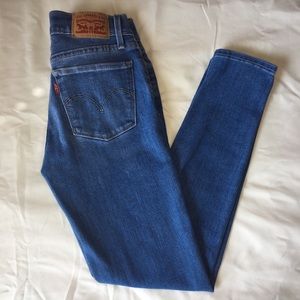 Levi’s 710 super skinny jeans